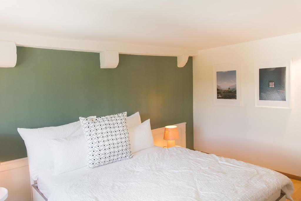 Lake Side Location Bellevue Цюрих Екстериор снимка